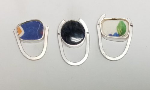 Judy Larson's Broken  AKA Bits and Pieces Dish Jewelry - , Metalwork, Filing, Finishing, Tumbling, Tumble, Tumbling Jewelry, Butane Torch, Soldering, Solder, Design, solder the wire to the bezel